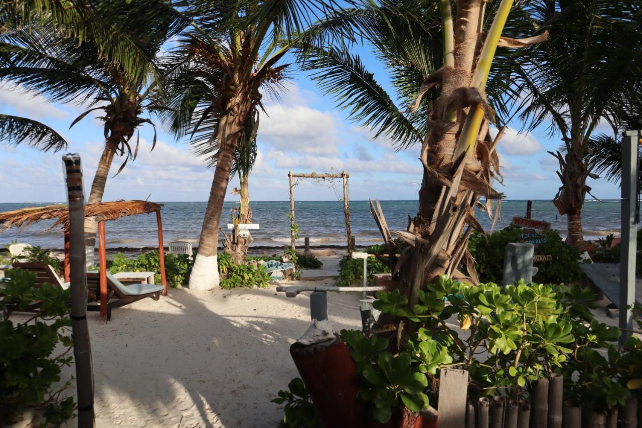 Lunazul Eco-Cabana Frente Al Mar Mahahual Exterior foto