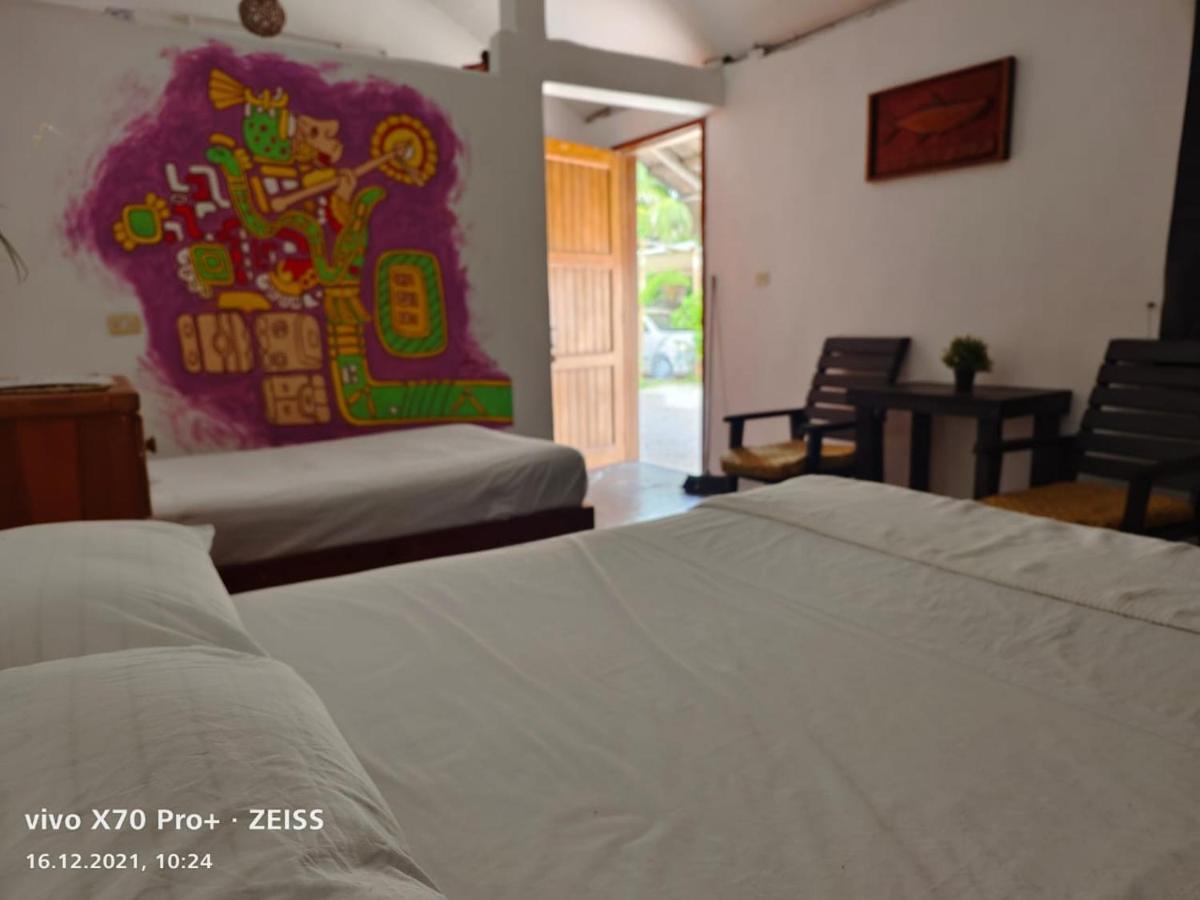 Lunazul Eco-Cabana Frente Al Mar Mahahual Exterior foto
