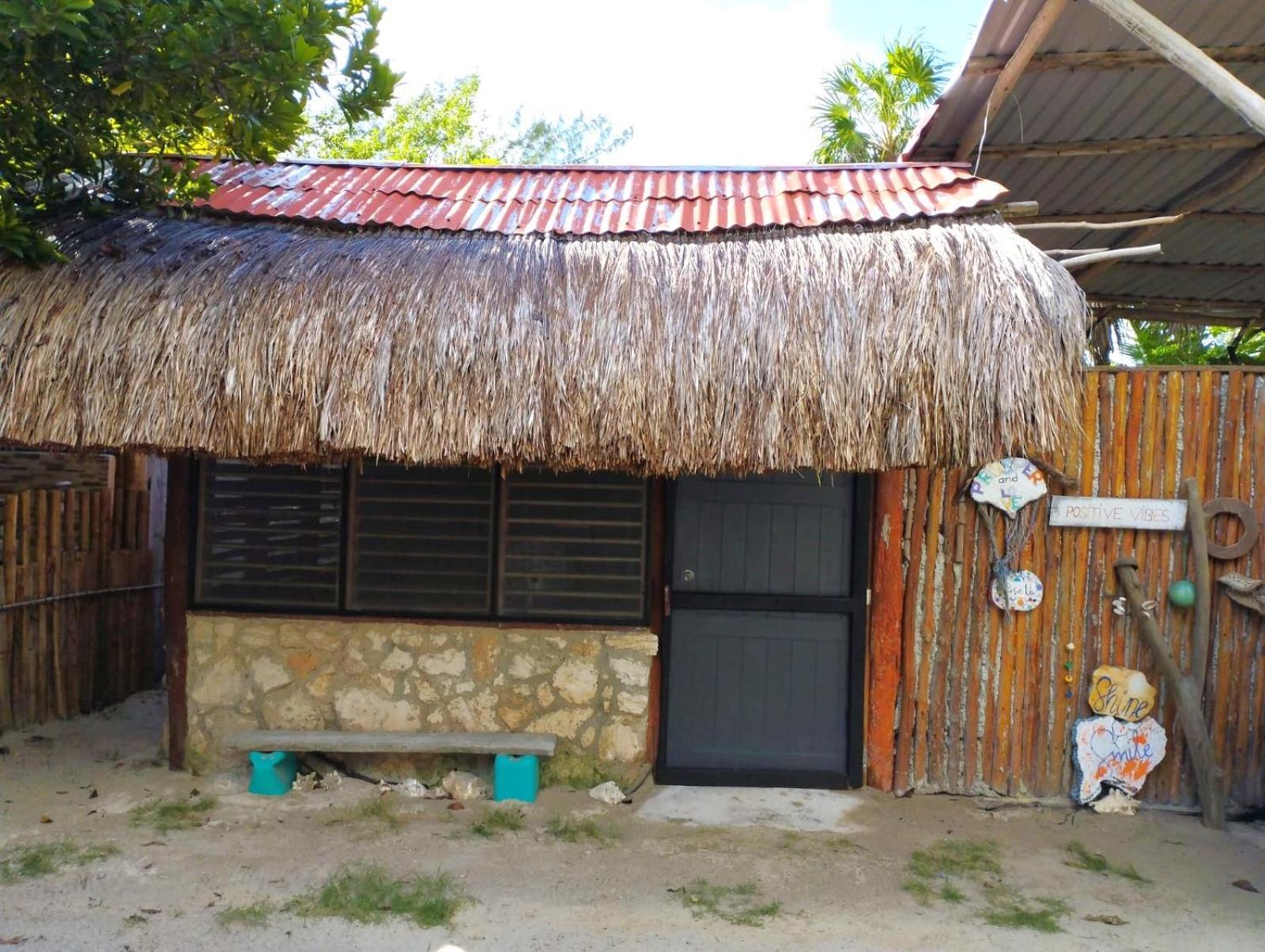 Lunazul Eco-Cabana Frente Al Mar Mahahual Exterior foto